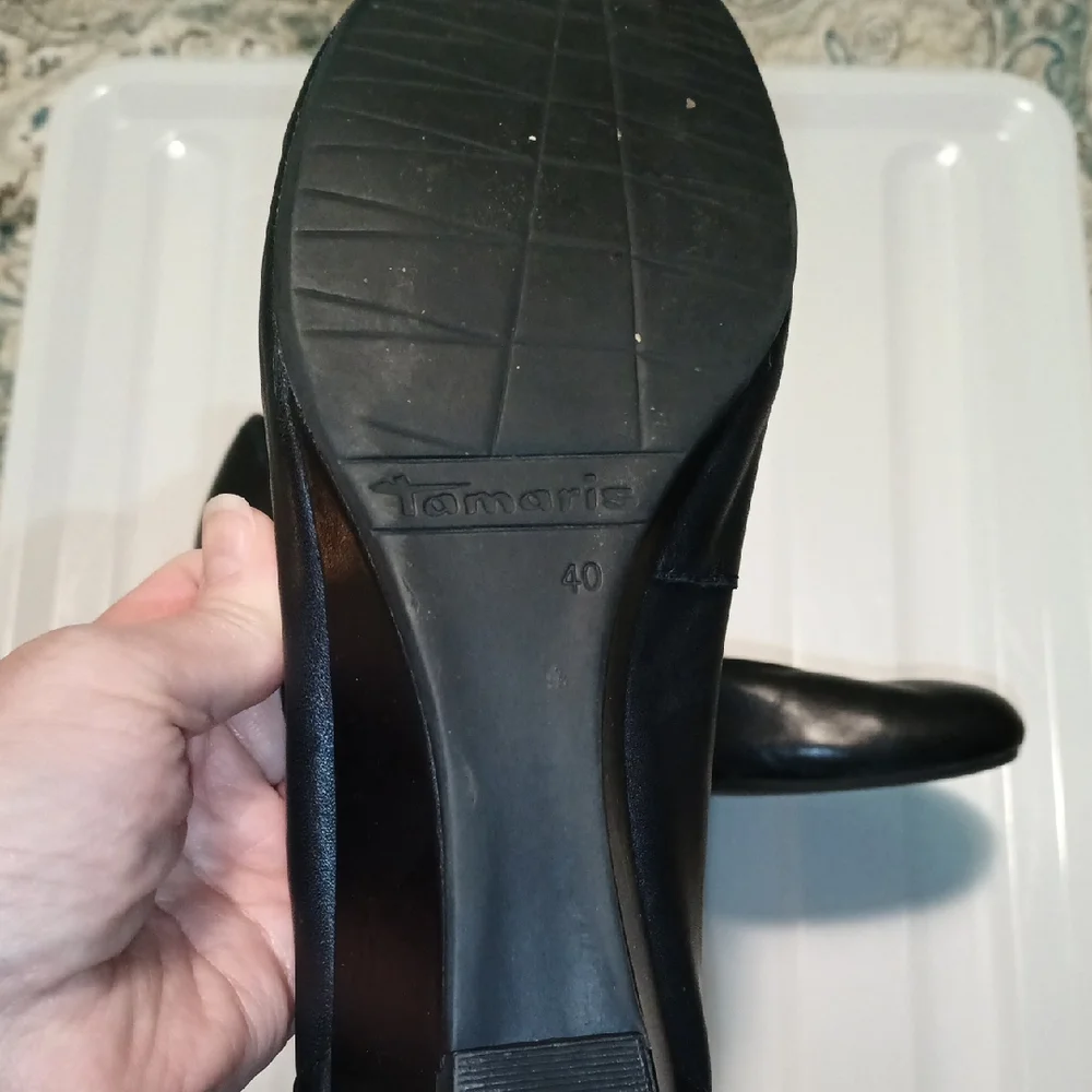 Aris Black Leather Loafers Minimalist Slip-On Flats - Picture 5 of 7